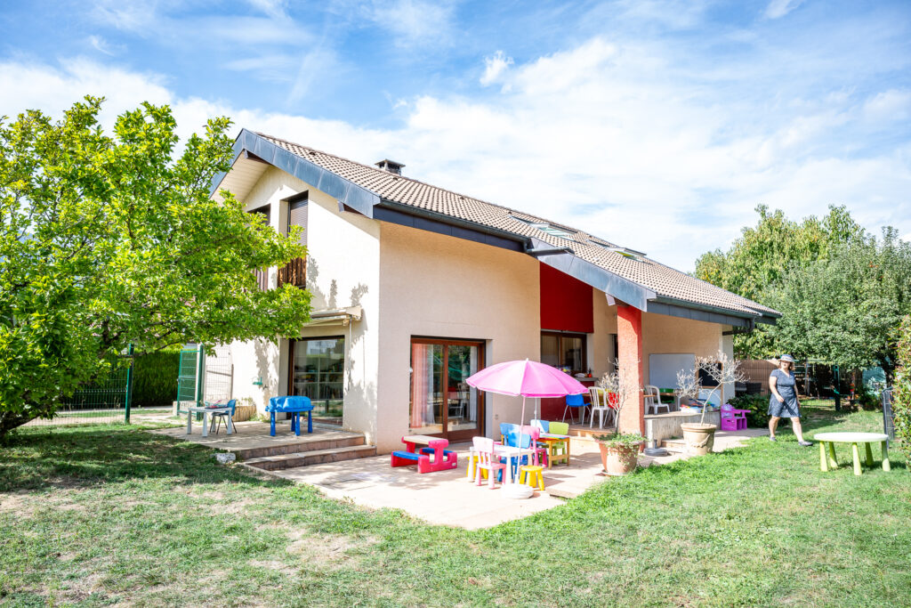 Intérieur de la maison de l'école ouVerte